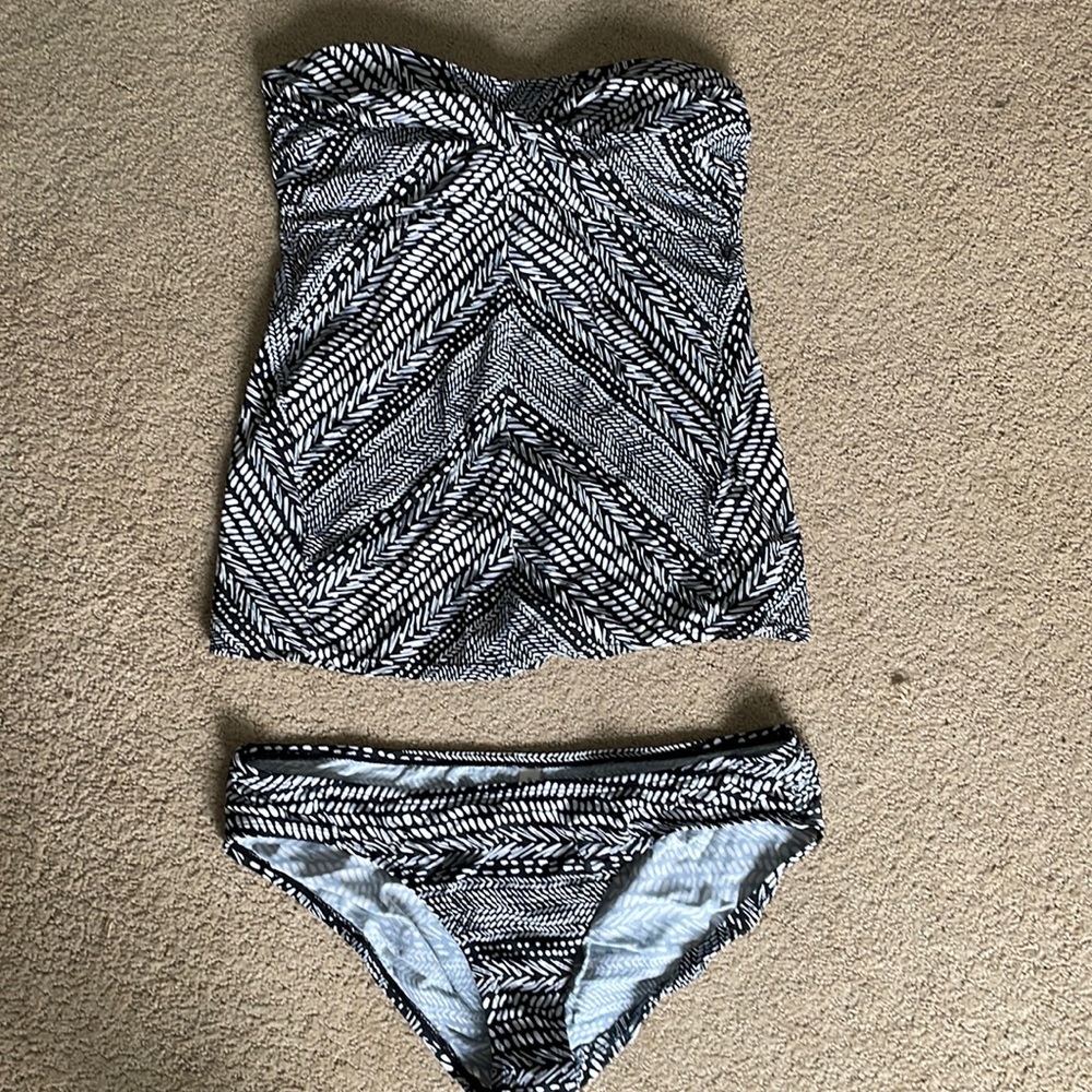 Jessica Simpson maternity two piece tankini